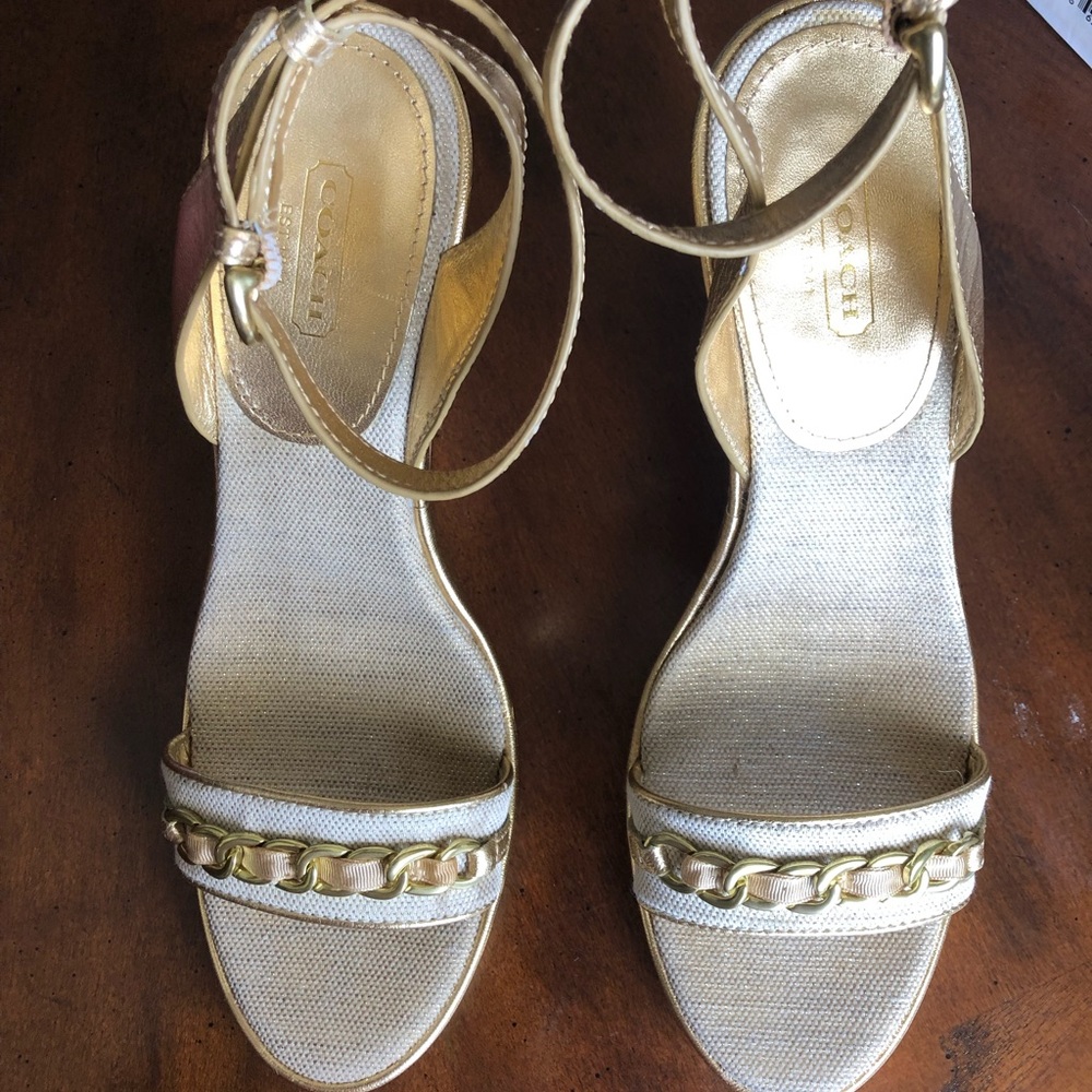 Coach Sandal - Picture 3 of 4